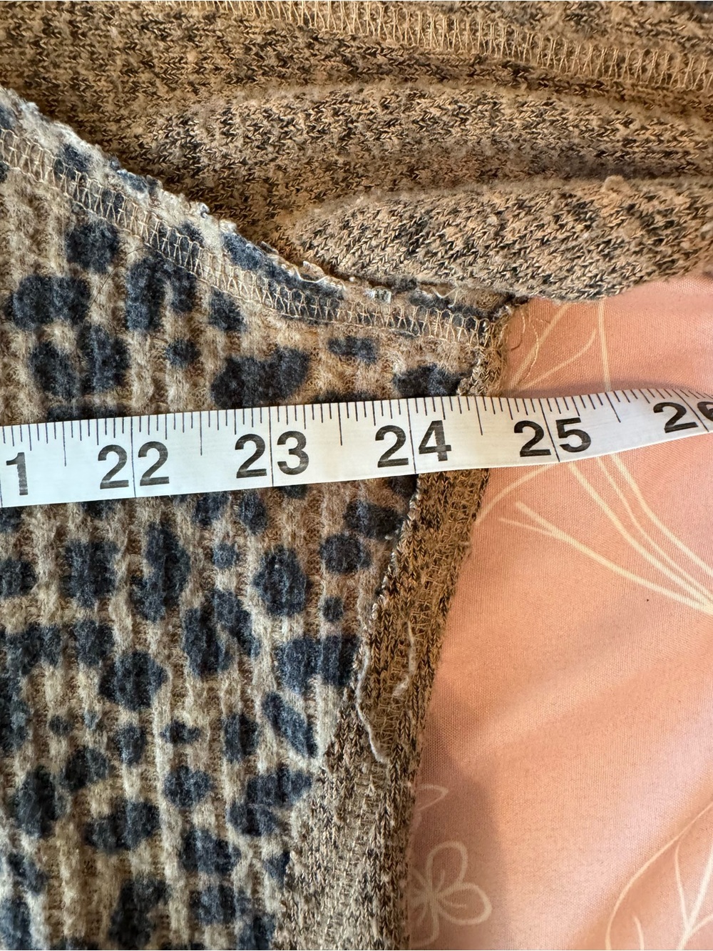 Torrid Brushed Waffle Knit Leopard
Raglan Sweatshirt, Size 2X, EUC - Picture 10 of 14